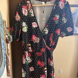 Chic Black Floral Frida Kahlo Midi Dress